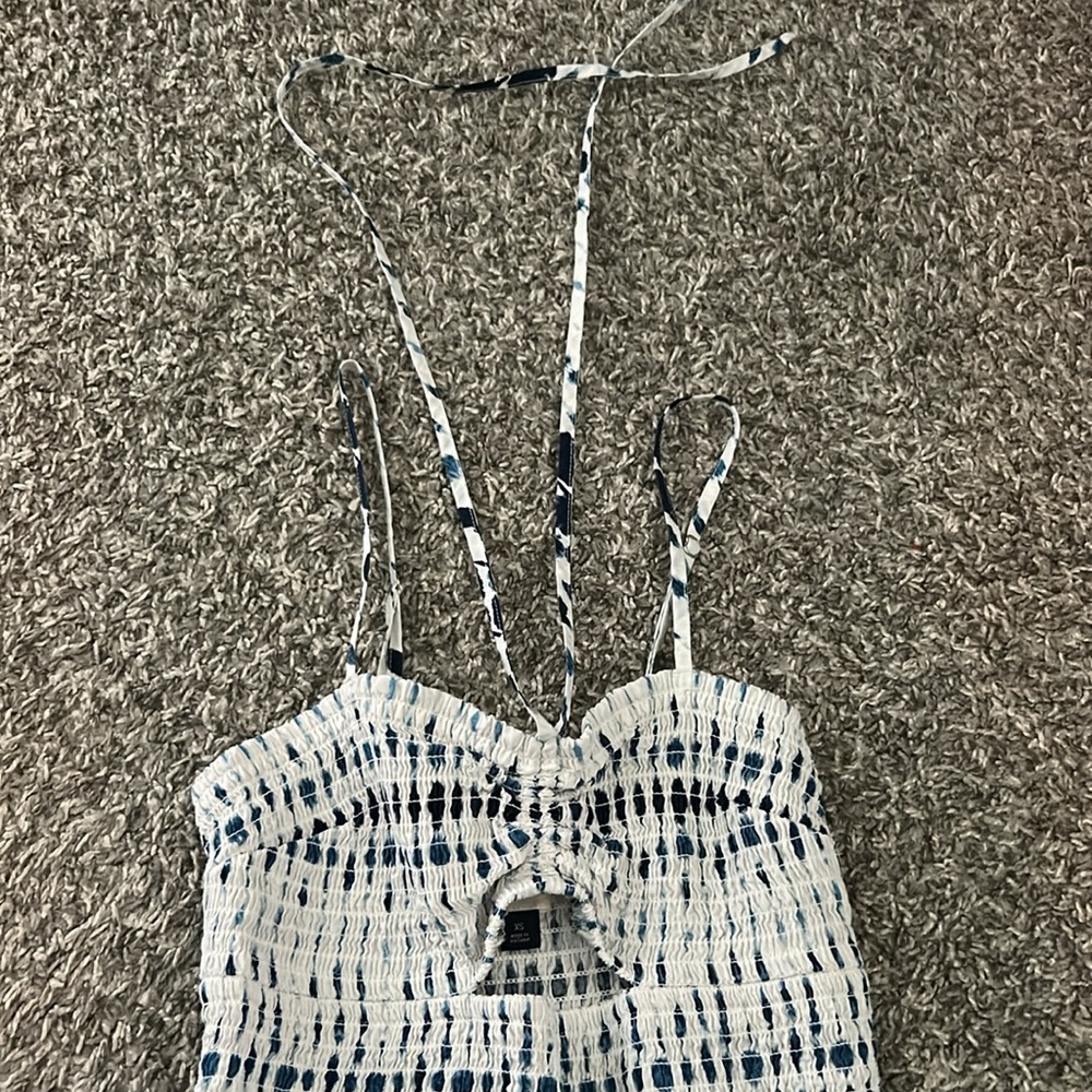 Halter style cut out maxi dress in shades of blue and white size XS women’s - Picture 3 of 8